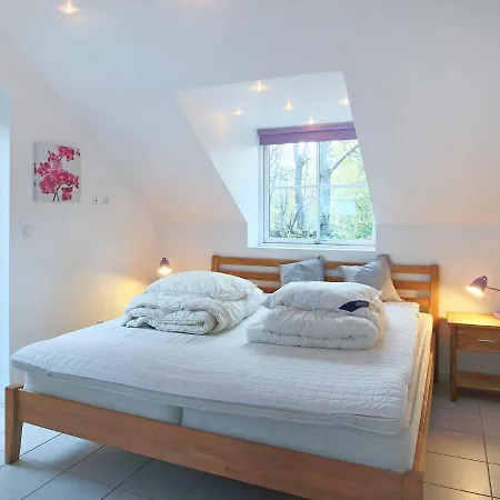 Three-bedroom In 13 Vejby